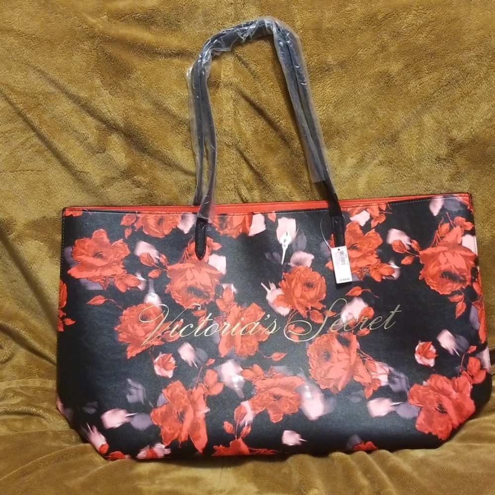❤sold on FB marketplace❤Victoria's Secret tote